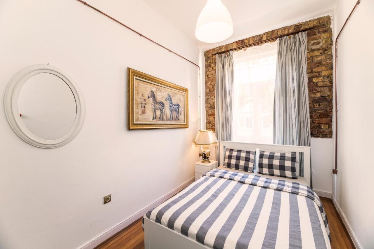 By Galata- Historical And Modern Apartment Provincia di Provincia di Istanbul Esterno foto