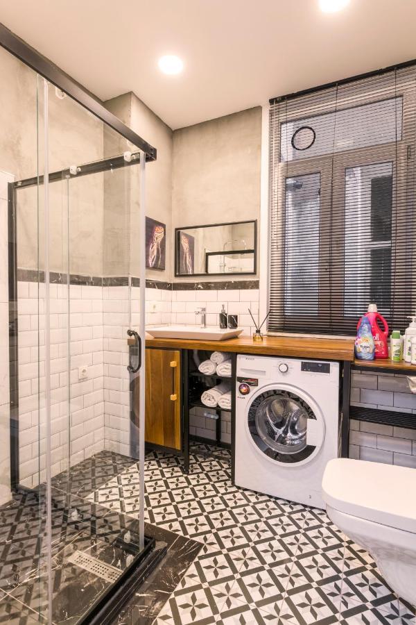 By Galata- Historical And Modern Apartment Provincia di Provincia di Istanbul Esterno foto